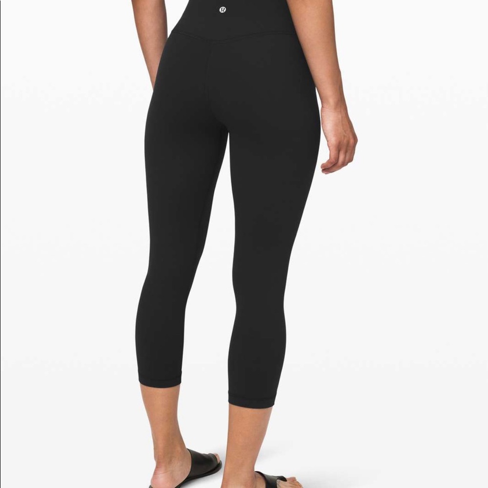 LULULEMON Align crop 21’ size 2